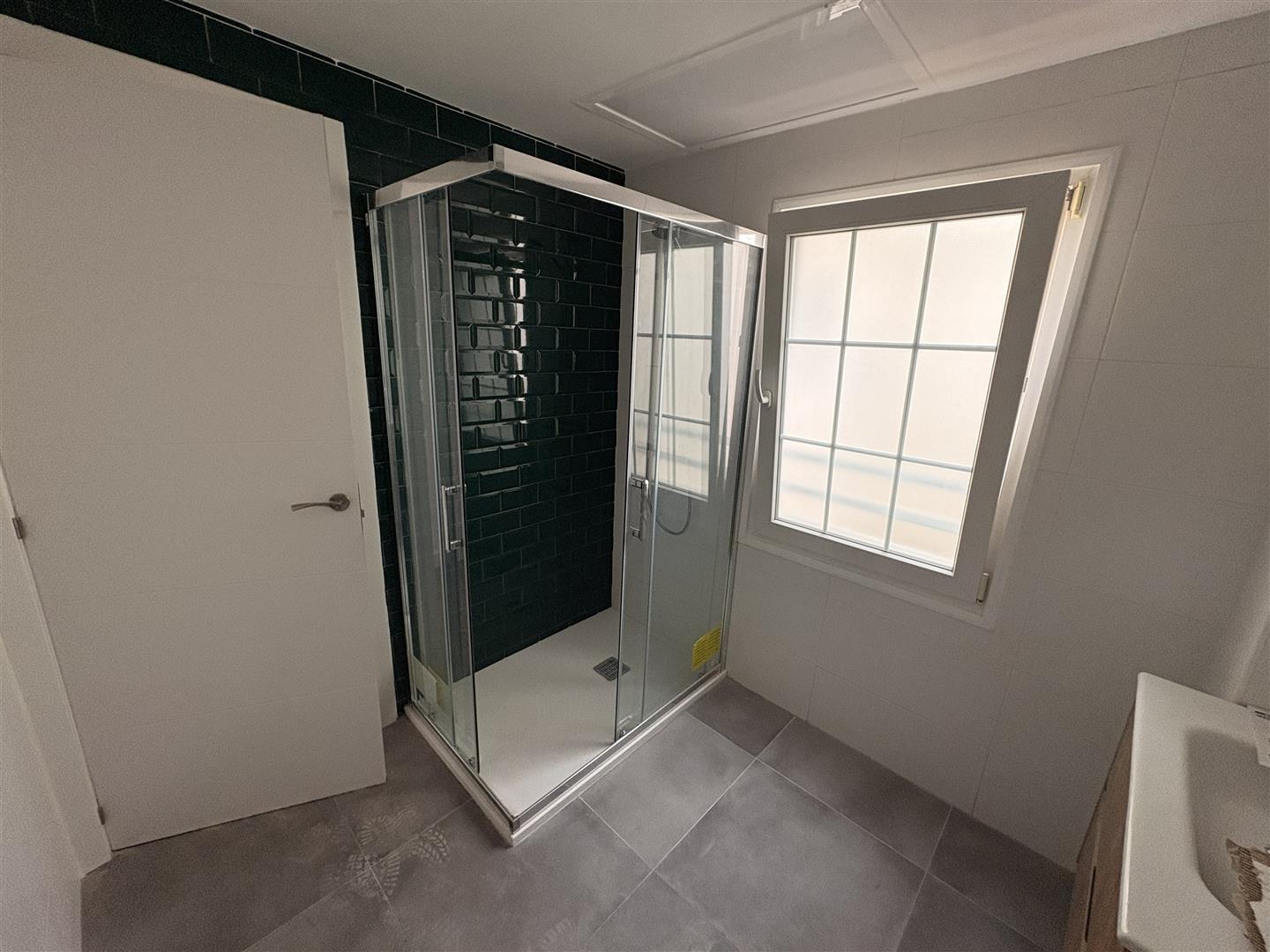 Image of Apartment - 1 Bedrooms - 1 Bathrooms for Rental in Town Area-Gibraltar, Image 8